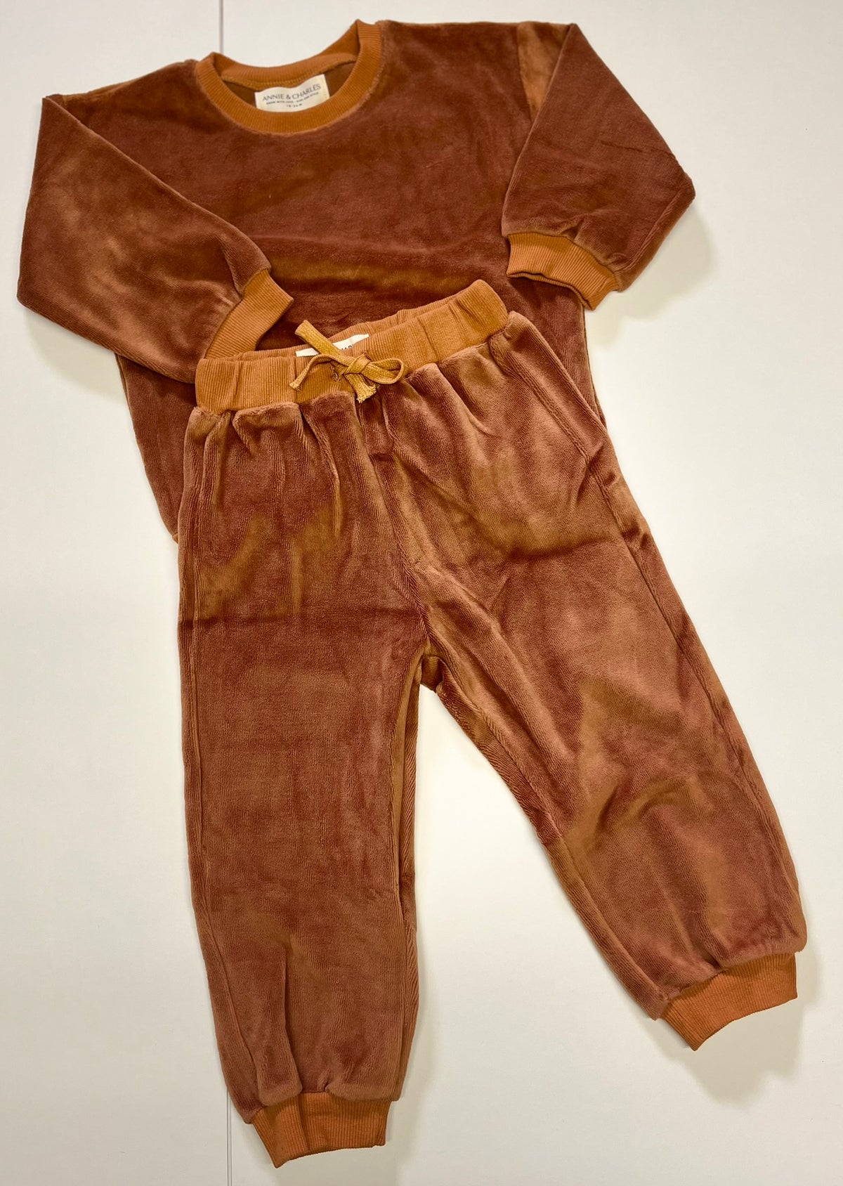 Conjunto Charlie