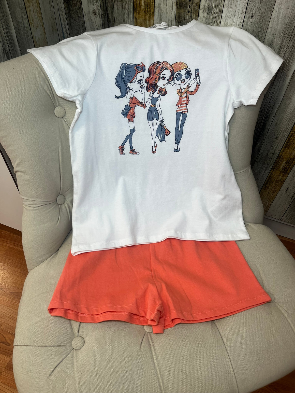 Sofia set